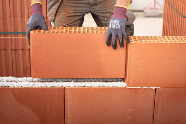 foamtack-pro-construct-header-masonry-without-mortar