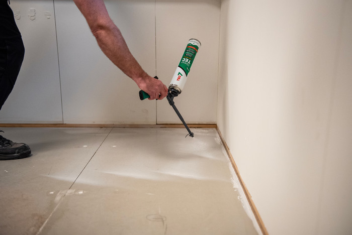 Vinyl floor adhesive