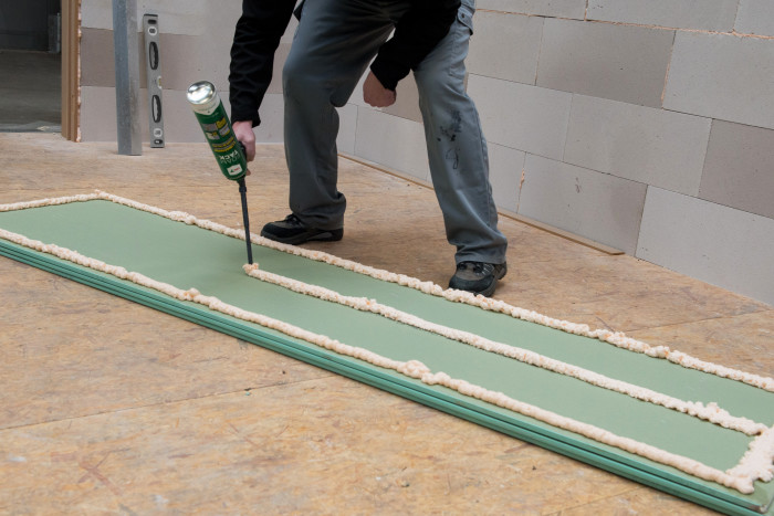 Gipsplaten verlijmen_lijmen foamtack